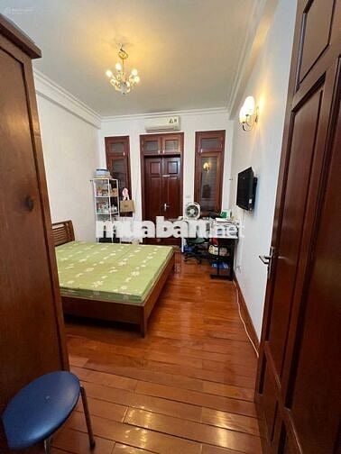 Nhà ngõ 83 phố Nguyễn Khang, Dt 50m2 x 5 tầng ô tô đậu cửa có nội thất