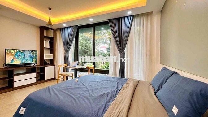 Căn Hộ Ban Công Cây Xanh Thoáng Mát Full Nội Thất ngay Phan Xích Long