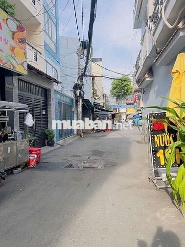 Nhà đúc lầu hẻm thông xe tải 1/ quang Trung p10 GV 4 x 17m 3pn2wc 13.5