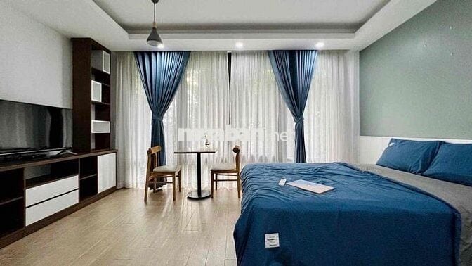 Căn Hộ Ban Công Cây Xanh Thoáng Mát Full Nội Thất ngay Phan Xích Long