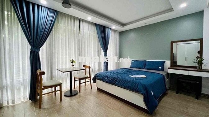 Căn Hộ Ban Công Cây Xanh Thoáng Mát Full Nội Thất ngay Phan Xích Long