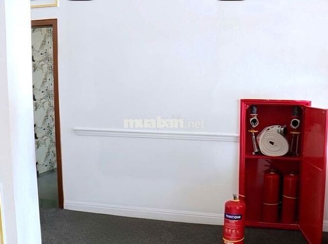 Cho thuê nhà, pccc, Thang máy, Vỉa hè, 106m2_ 5T, Phố Duy Tân-51 Tr