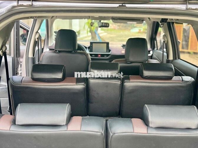 Toyota Avanza Premio 2022 Bạc 4000km