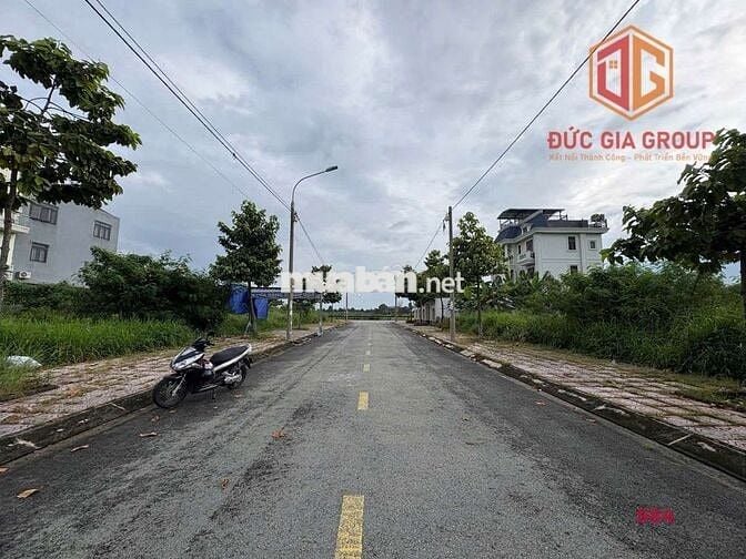 Bán đất biệt thự KDC Phúc Hiếu gần Aeon mall đang xây