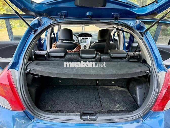 Toyota Yaris 2009 1.3 AT - 110000 km