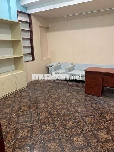 Nhà MT Điện Biên Phủ sát Hàng Xanh 4.5 x 8 DTSD 100 m2 4pn 3 tầng