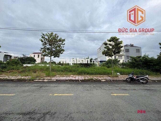 Bán đất biệt thự KDC Phúc Hiếu gần Aeon mall đang xây