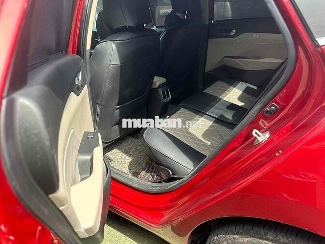 Hyundai Accent Đỏ 5 chỗ Số sàn