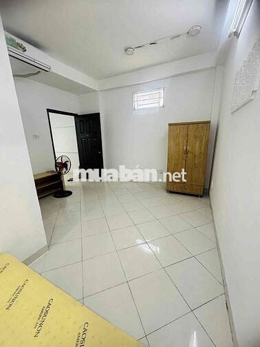 CHO THUÊ STUDIO BAN CÔNG GẦN NGÃ TƯ PHÚ NHUẬN - PHAN XÍCH LONG