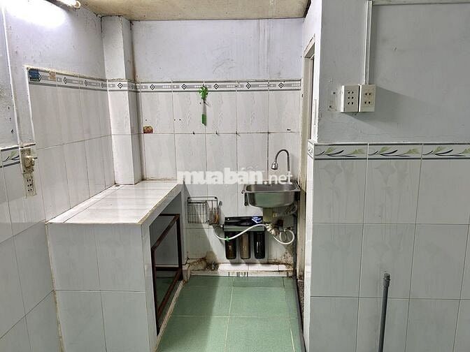 PHÒNG RỘNG, THOÁNG MÁT, GIÁ RẼ