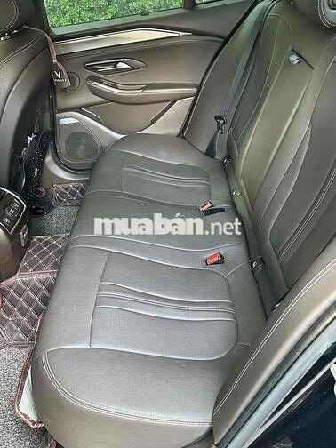 VinFast Lux A2.0 Turbo Base sx 2022 siêu đẹp