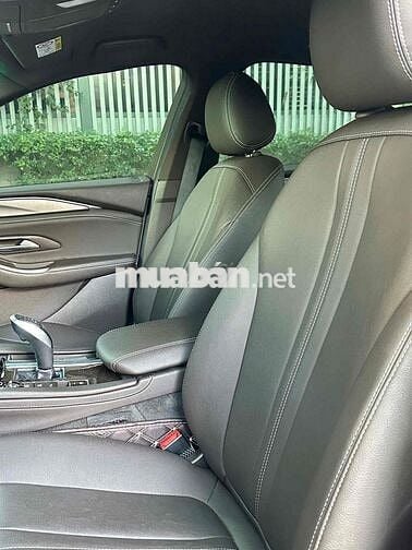 VinFast Lux A2.0 Turbo Base sx 2022 siêu đẹp