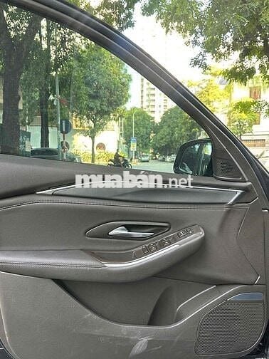 VinFast Lux A2.0 Turbo Base sx 2022 siêu đẹp