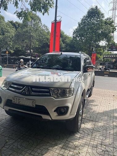 Bán xe Mitsu Pajero Sport 2016, Trắng, ĐK 2017