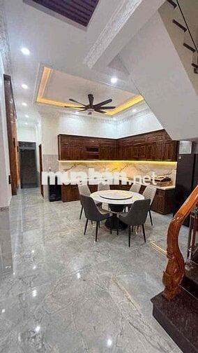 Bán nhà 3 lầu p đông hoà tp hồ chí minh