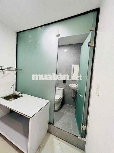 CHO THUÊ STUDIO BAN CÔNG GẦN NGÃ TƯ PHÚ NHUẬN - PHAN XÍCH LONG