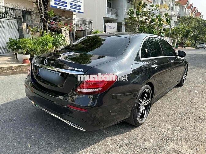 Mercedes-Benz E300 2017 AMG Đen