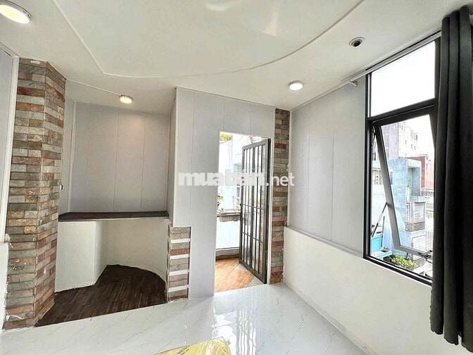 CHO THUÊ STUDIO BAN CÔNG GẦN NGÃ TƯ PHÚ NHUẬN - PHAN XÍCH LONG