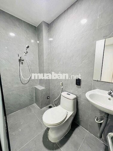 CHO THUÊ STUDIO BAN CÔNG GẦN NGÃ TƯ PHÚ NHUẬN - PHAN XÍCH LONG