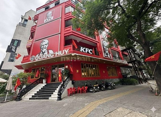 Nhà Lô góc Phố Đội Cấn - Giang Văn Minh - Ba Đình (3 mặt tiền)