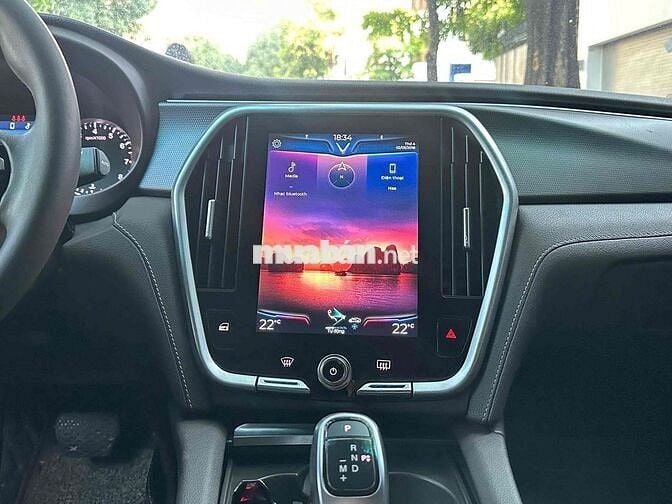 VinFast Lux A2.0 Turbo Base sx 2022 siêu đẹp