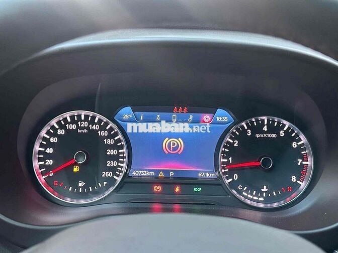 VinFast Lux A2.0 Turbo Base sx 2022 siêu đẹp