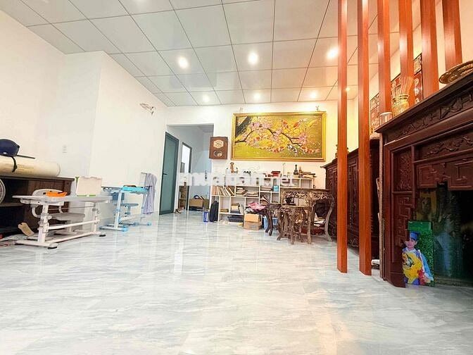 Kẹt tiền bán gấp nhà phường Trung Dũng gần công an thành phố