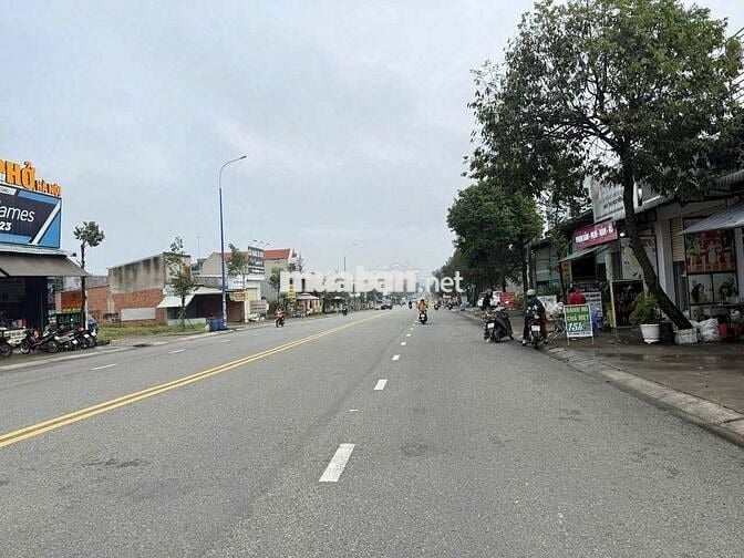 Bán gấp 300m2 thổ cư đường nhựa HL 605 32m thông Ngay KCN Mỹ Phước 2,3