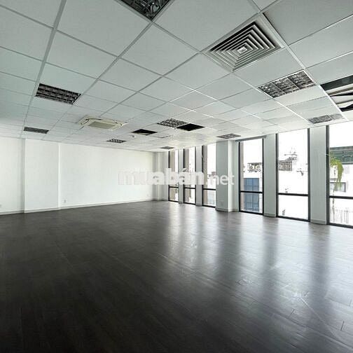 Văn Phòng Liền Kề Sân Bay Di Chuyển 3 Phút - Mặt Tiền Đường 2 Chiều