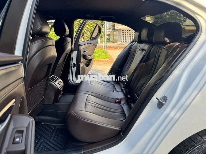 VinFast LUX SA2.0 Turbo 2022 Trắng