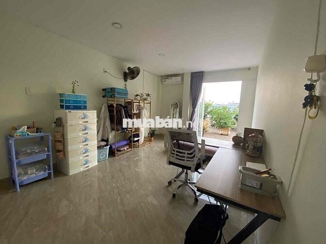 Phòng Dương Quảng Hàm nội thất đầy đủ