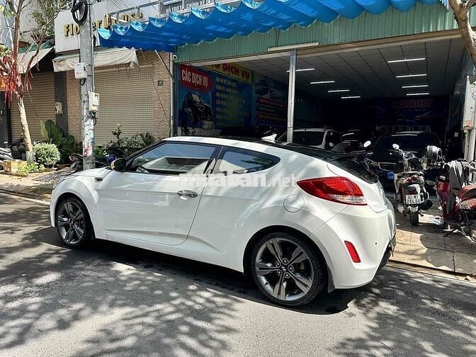 Hyundai Veloster 2011 1.6 GDI AT - 85000 km