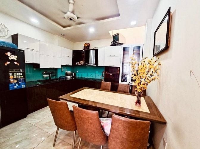 Nhà Võ Văn Ngân ngang 5 dài 11 1 trệt 2 lầu đúc hẻm 6m chỉ 2 tỷ hơn SH