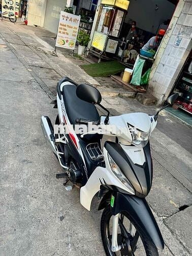 🔴🔴 Wave RSX Fi trắng đen đký T12/2020 chính chủ