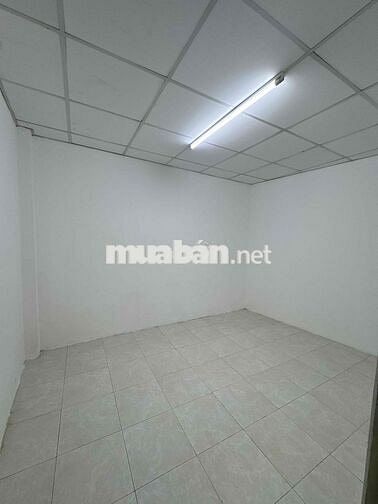 Cho thuê nhà mặt tiền Nguyễn Thái Sơn P4 Q Gò Vấp . Gần chợ , trừơng h