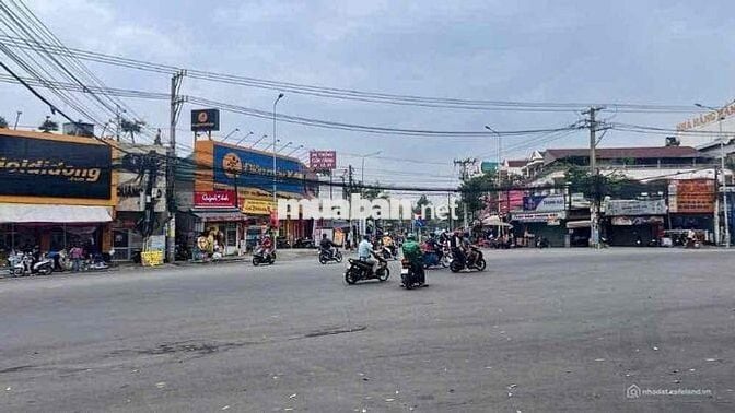 Đất đẹp phường Tân Phong cách đường Đồng Khởi vào chỉ 30m