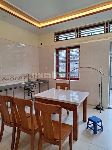 Cho Thuê Nguyên Căn Trung Tâm NGÔ QUYỀN, Hải Phòng, 4,5x19m, 2 tầng