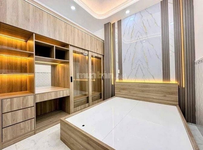 Chủ định cư bán gấp nhà giá 2tỷ1-54m2  Bành Văn Trân, P7, Tân Bình 