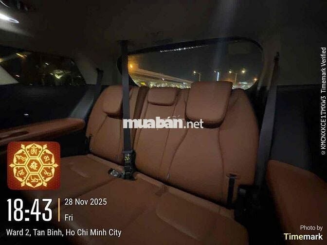 Kia Carnival 2024 2.2D Signature 7 ghế - 9000 km