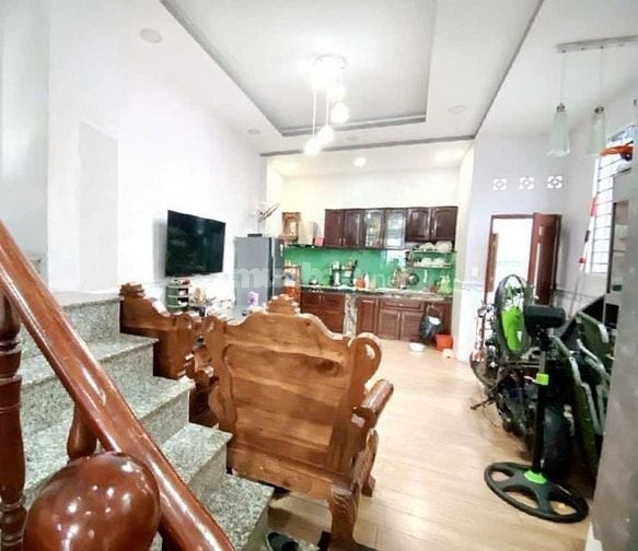 Nhỉnh 5 tỷ (tl) Mặt tiền 4m NG TRI PHƯƠNG, Phạm Hùng, 61m2. P9, Q8.