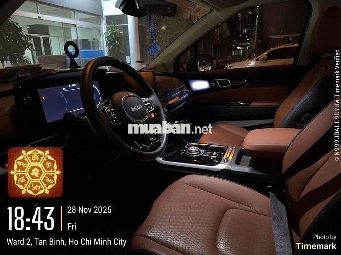 Kia Carnival 2024 2.2D Signature 7 ghế - 9000 km