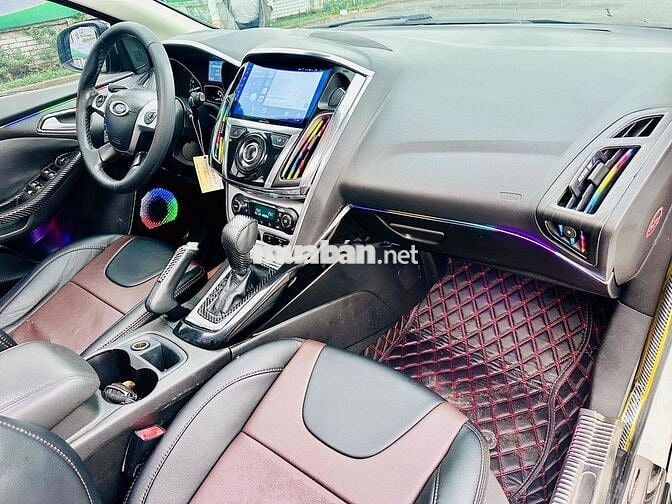 Ford Focus S Hatchback 2014 Trắng 126903 km