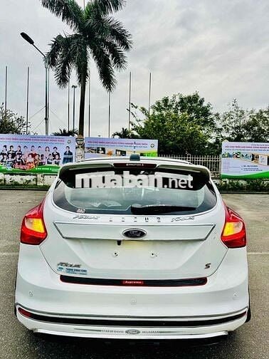 Ford Focus S Hatchback 2014 Trắng 126903 km