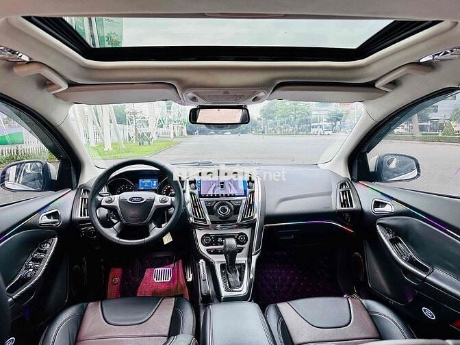 Ford Focus S Hatchback 2014 Trắng 126903 km