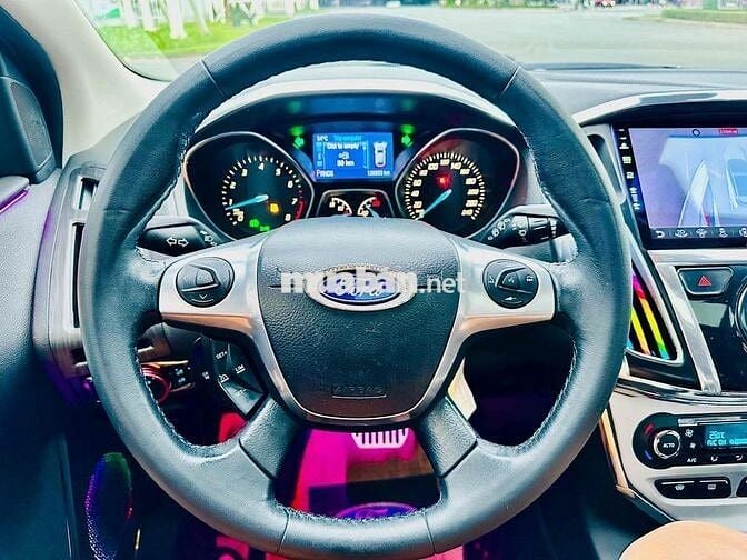 Ford Focus S Hatchback 2014 Trắng 126903 km