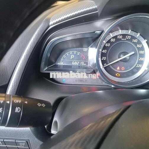 Mazda 2 1.5 At  Đen 68219 km