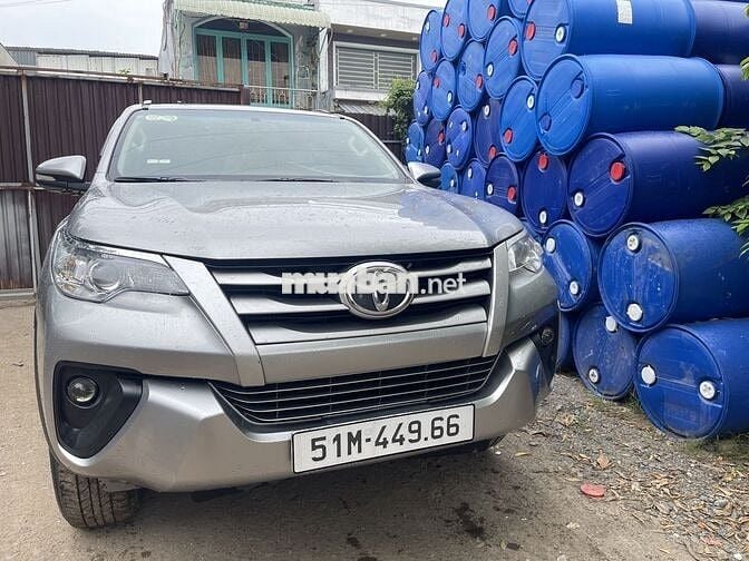 Toyota Fortuner 2017 2.4G 4x2 MT - 109000 km