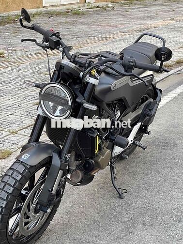 HUSQVARNA - Svartpilen 200 - Đời 2023 siêu lướt🫨