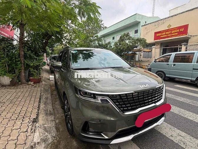 Kia Carnival 2024 2.2D Signature 7 ghế - 9000 km