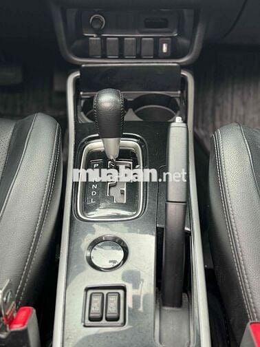 Mitsubishi Outlander 2018 2.0CVT Premium